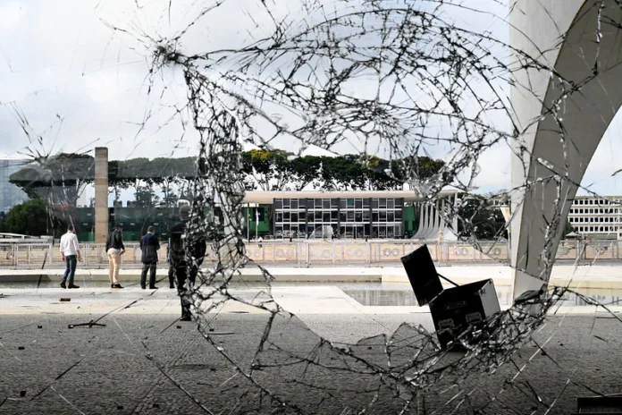 Atos 8 de Janeiro
